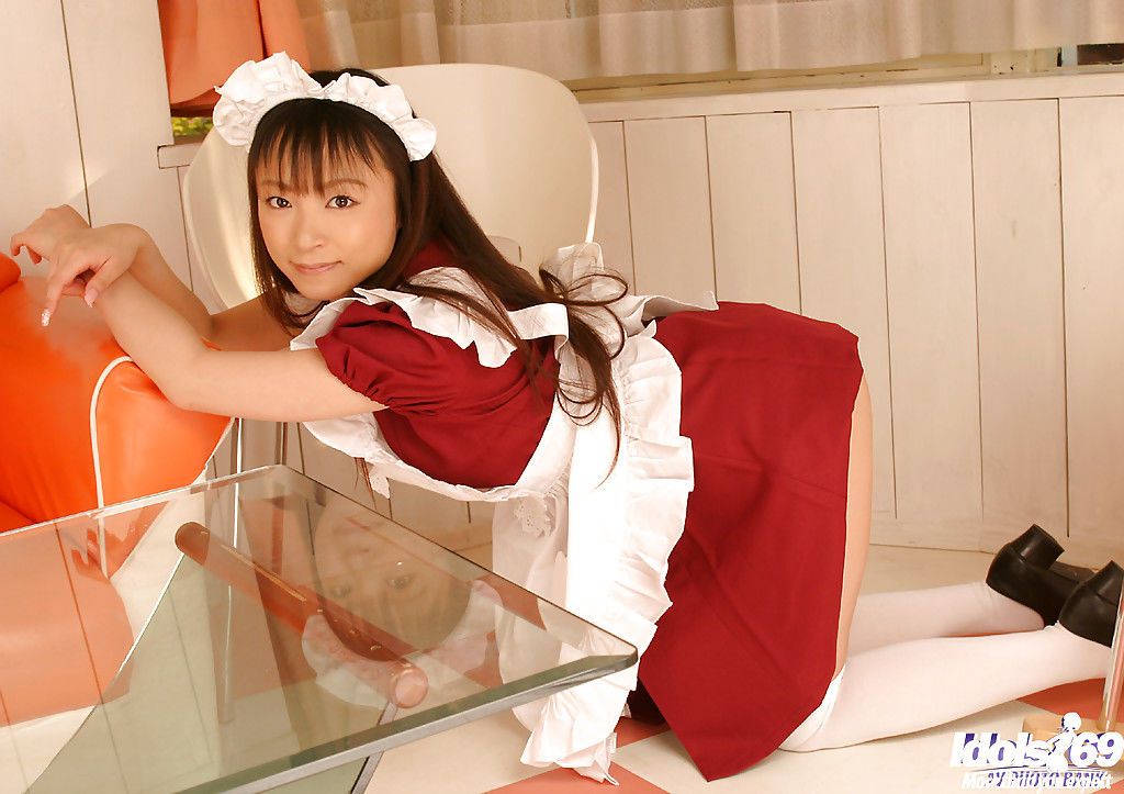 Teenage asian maid with tiny tits Emiru Momose slipping off her uniform