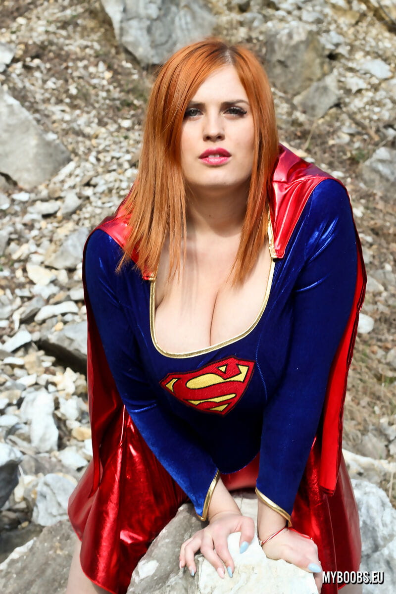 dày tên tóc đỏ alexsis Faye giải phóng cô ấy Khổng lồ bộ ngực Từ siêu nhân osutfit