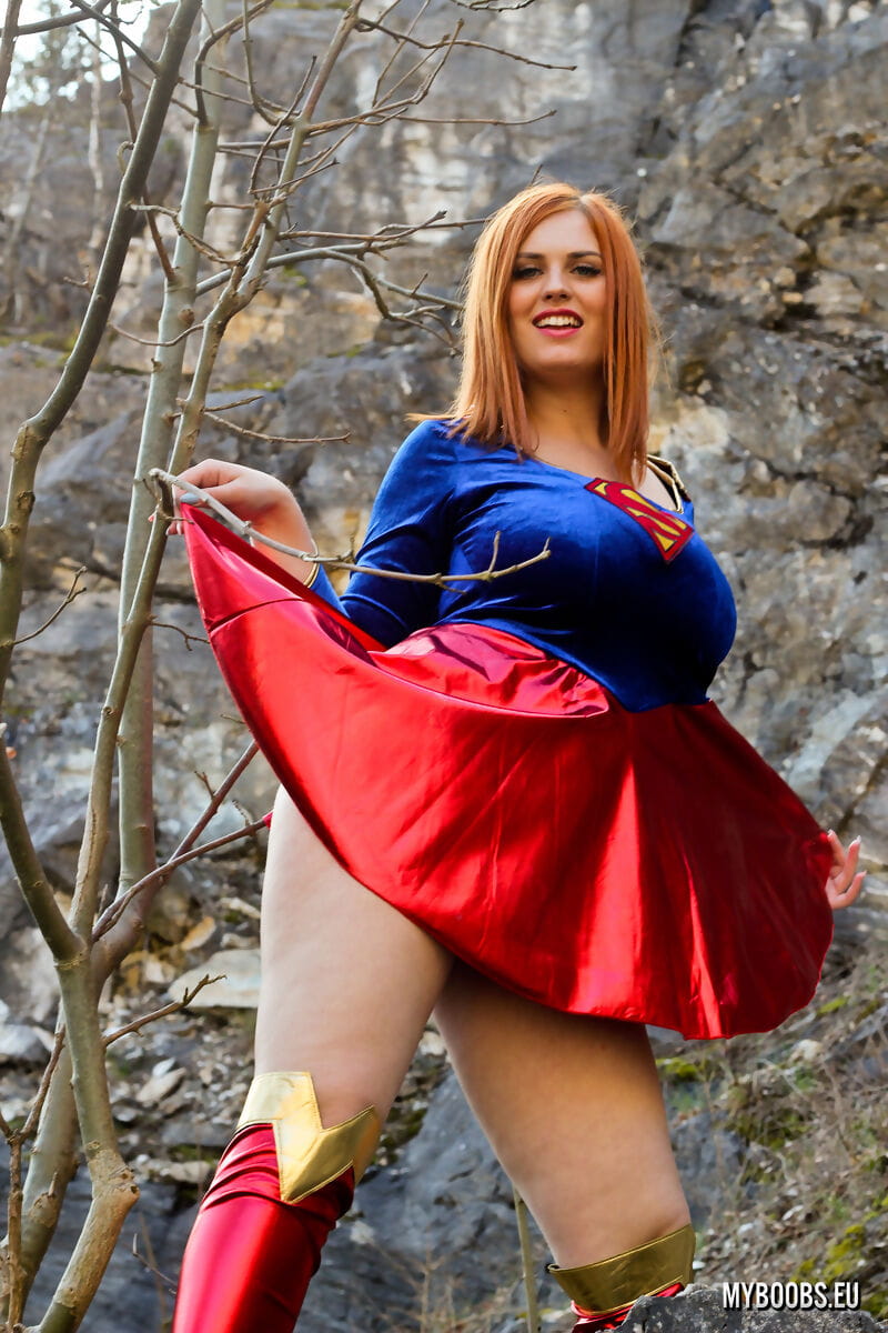 मोटी लाल बालों वाली alexsis फेय विज्ञप्ति उसके विशाल स्तन से सुपरमैन अकुटी