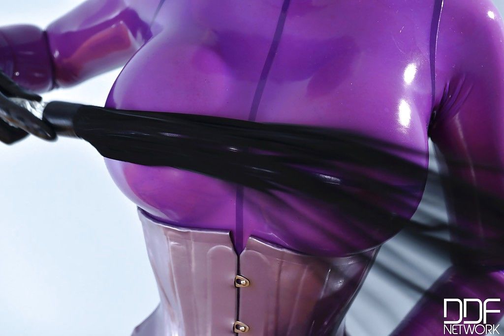 Pretty blonde babe Latex Lucy masturbating that pussy deep with a toy