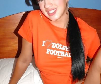 Football fan Jessica Contreras gives many views of her incredible pussy